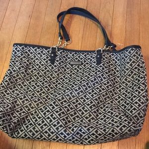 Tommy Hilfiger Large Shoulder Bag